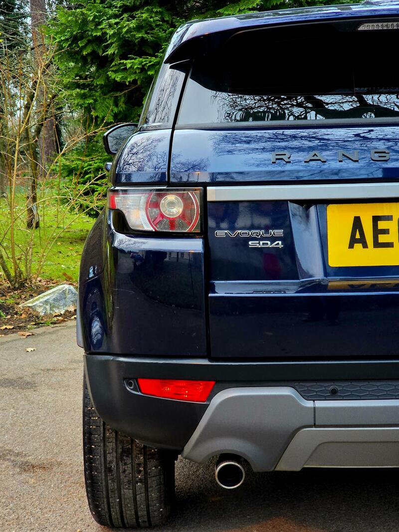 LAND ROVER RANGE ROVER EVOQUE