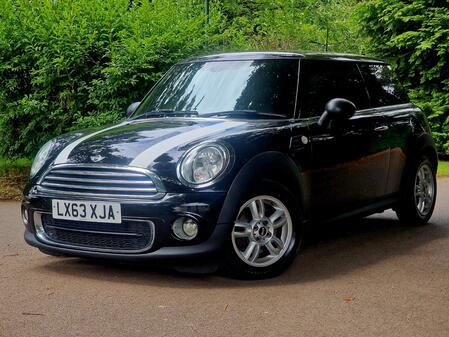 MINI HATCH 1.6 One D Hatch