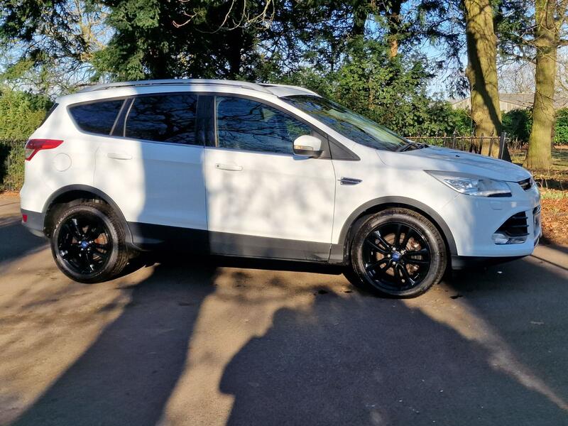 FORD KUGA