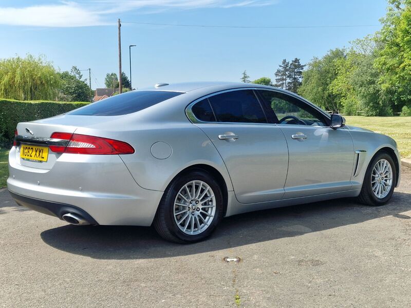 JAGUAR XF