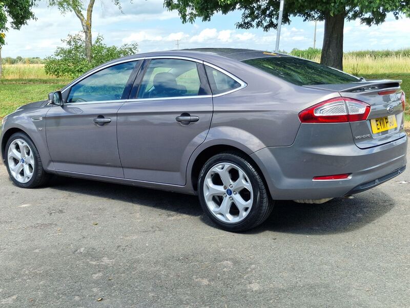 FORD MONDEO