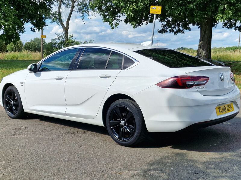 VAUXHALL INSIGNIA