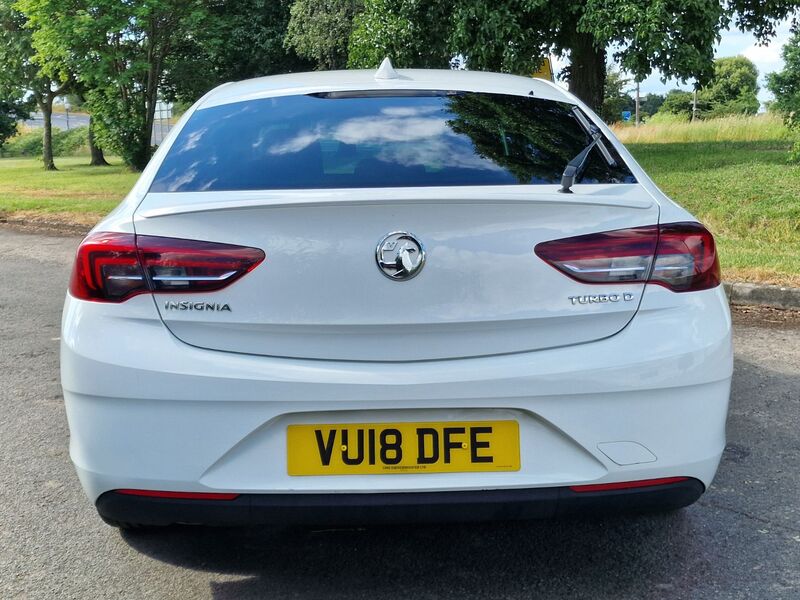 VAUXHALL INSIGNIA